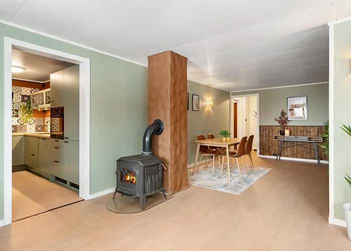 Central And Newly Renovated Apartment For Rent