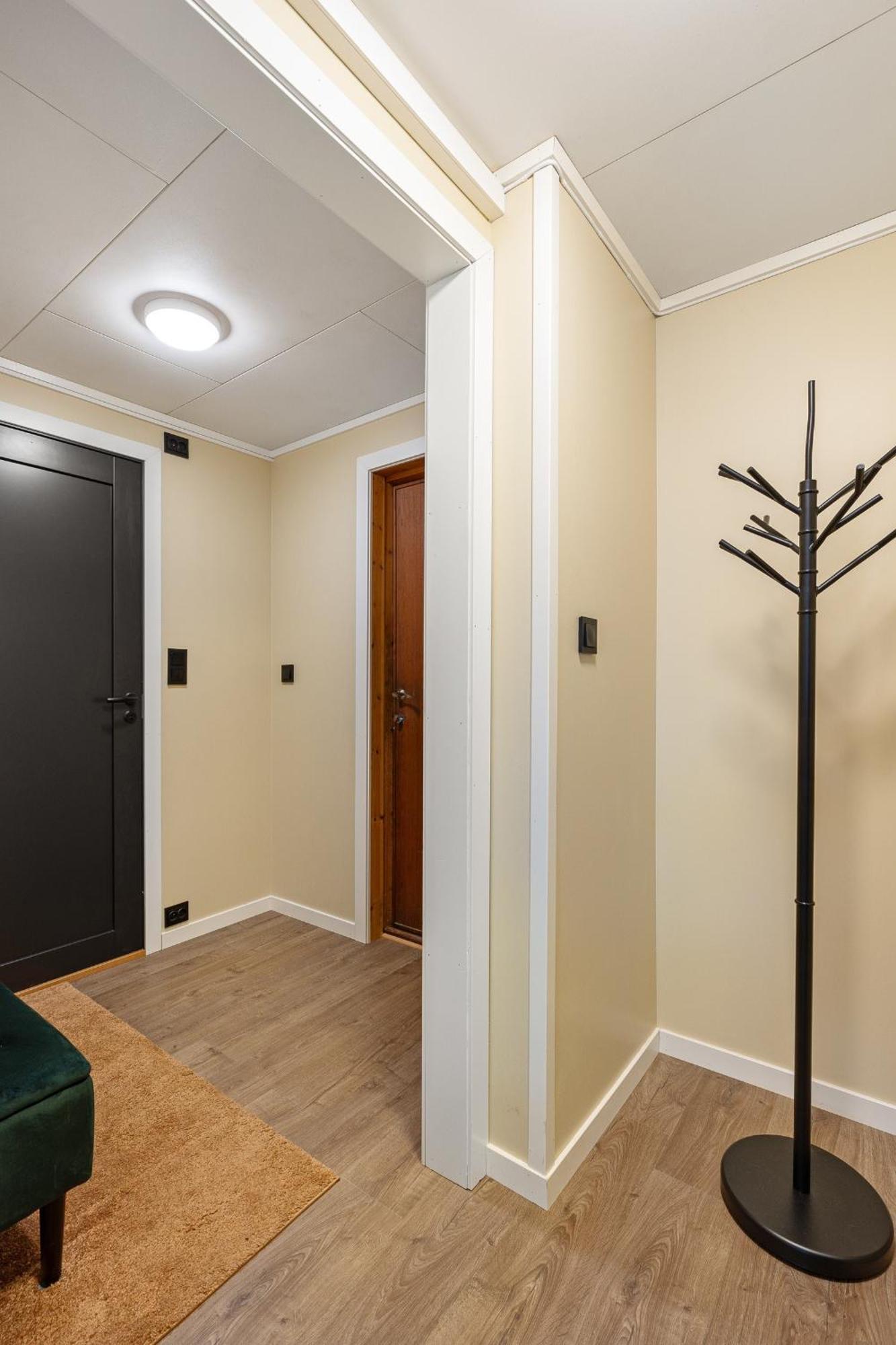 And Newly Renovated For Rent Appartement *